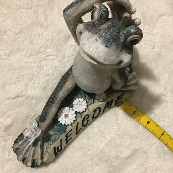 'Welcome' Yoga Frog + Butterflies Garden Statue - Picture 11 of 11